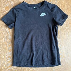 Boys Nike tee
